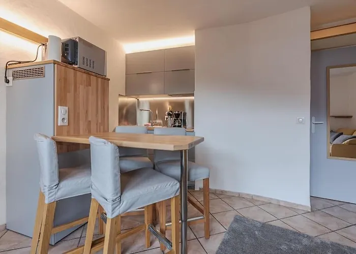 Studio 4 Personnes Ensoleille Et Proche De Tout