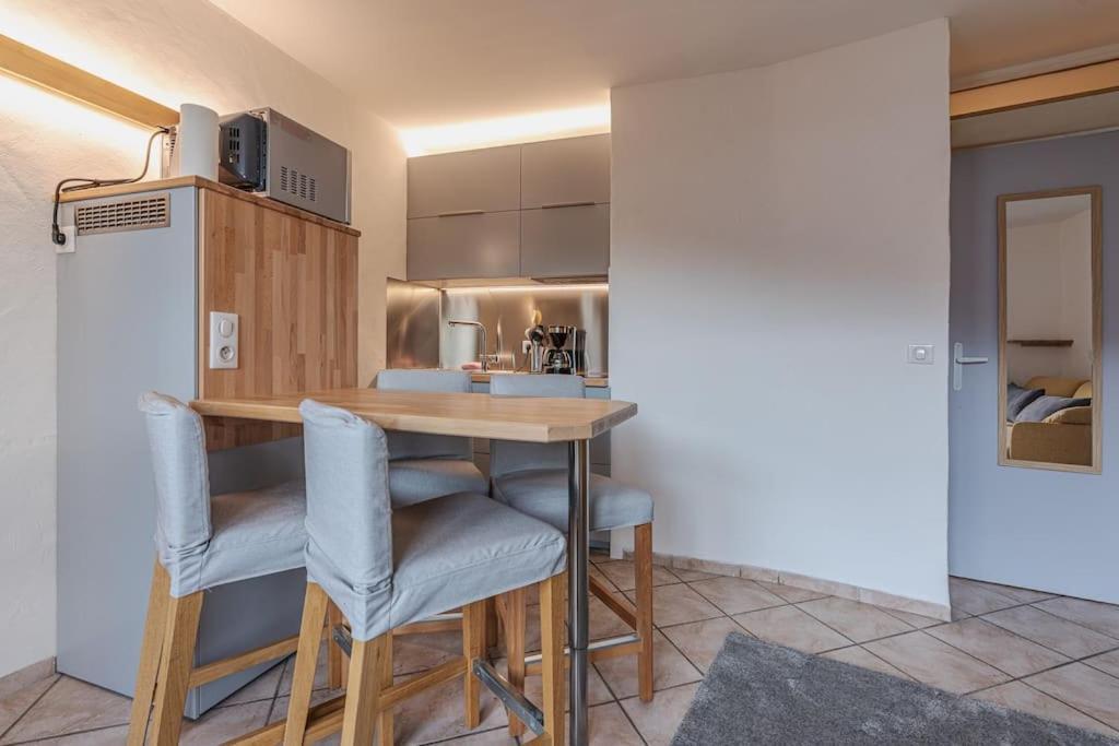 4 Personnes Ensoleille Et Proche De Apartment